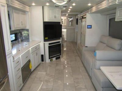 2026 Fleetwood DISCOVERY - Photo 5