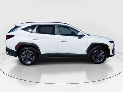 2026 Hyundai Tucson — photo 8 view