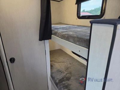 2025 Coachmen RV Remote — photo 25 view