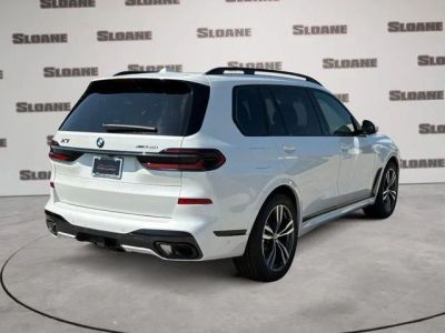 2027 BMW X7 — detail view