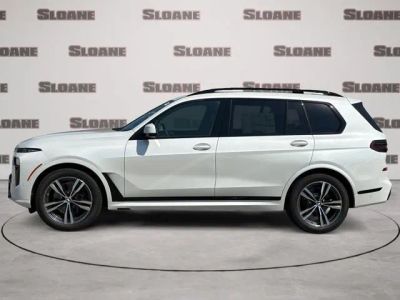 2027 BMW X7 — side profile view