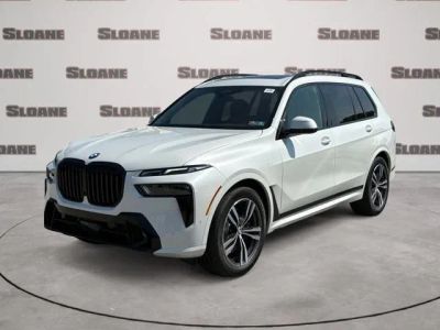 2027 BMW X7 xDrive40i in Mineral White Metallic — front three-quarter view