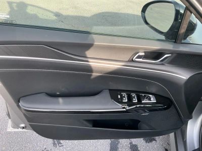 2026 Kia K5 — photo 16 view
