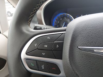 2022 Chrysler Voyager - Photo 13