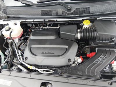 2022 Chrysler Voyager - Photo 9