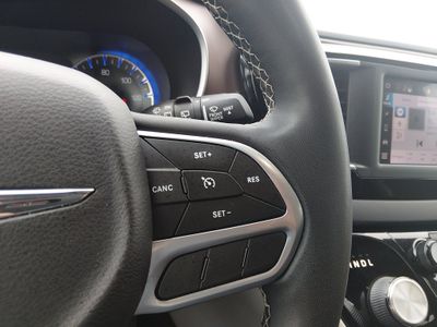 2022 Chrysler Voyager - Photo 12