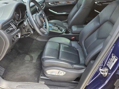 2024 Porsche Macan — photo 10 view