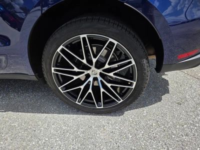 2024 Porsche Macan — photo 24 view