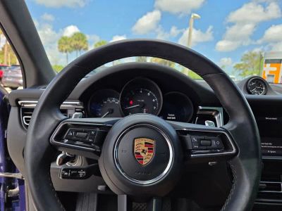 2024 Porsche Macan — photo 13 view