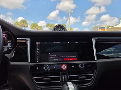 2024 Porsche Macan — photo 14 view