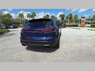 2024 Porsche Macan — photo 37 view