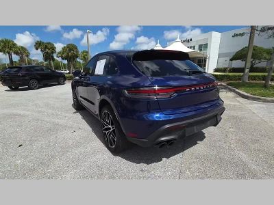2024 Porsche Macan — photo 40 view