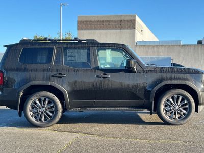 2026 Toyota Land Cruiser - Photo 8