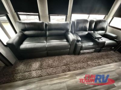 2023 Coachmen RV Chaparral - Photo 33