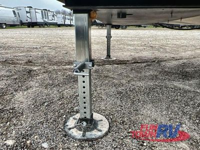 2023 Coachmen RV Chaparral - Photo 7