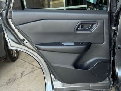 2024 Nissan Rogue S — photo 18 view
