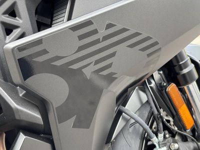 2025 Suzuki GSX-8R - Photo 12