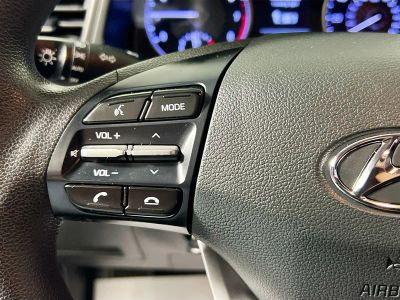 2020 Hyundai Elantra — photo 16 view