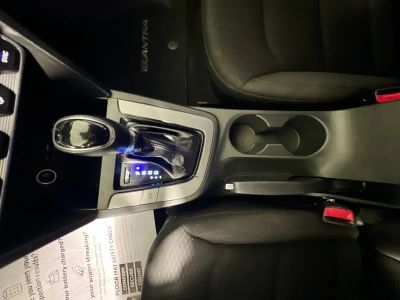 2020 Hyundai Elantra — photo 21 view