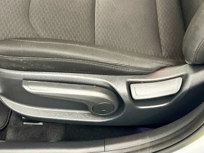 2020 Hyundai Elantra — photo 13 view