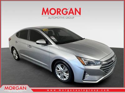 2020 Hyundai Elantra SEL in Stellar Silver — front three-quarter view