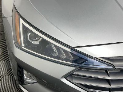 2020 Hyundai Elantra — photo 9 view