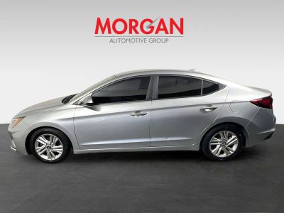 2020 Hyundai Elantra — engine compartment view