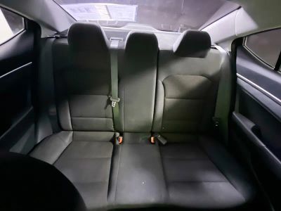 2020 Hyundai Elantra — photo 28 view