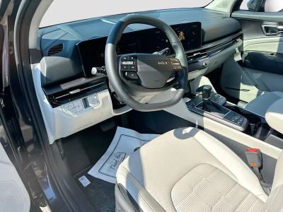 2026 Kia Sportage — photo 9 view