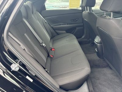 2025 Hyundai Elantra - Photo 23
