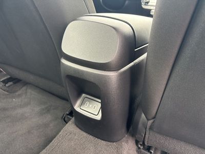 2025 Hyundai Elantra - Photo 24