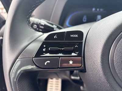 2025 Hyundai Elantra - Photo 16