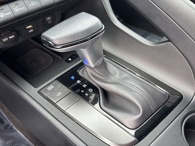 2025 Hyundai Elantra - Photo 21