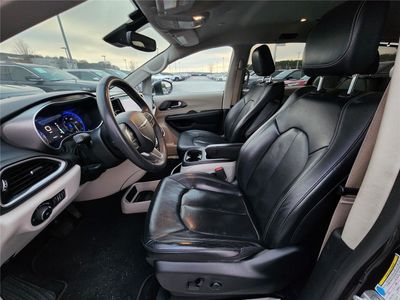 2026 2022 Chrysler Pacifica Touring - Photo 9