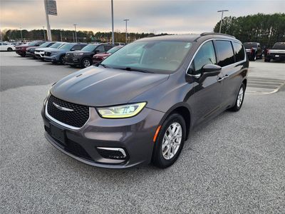 2026 2022 Chrysler Pacifica Touring - Photo 2