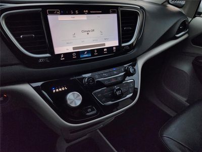 2026 2022 Chrysler Pacifica Touring - Photo 12