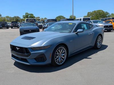 2025 Ford Mustang — photo 12 view