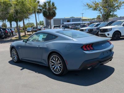 2025 Ford Mustang — photo 14 view