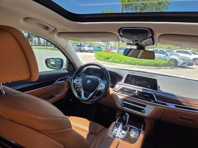 2020 BMW 7 Series — photo 28 view