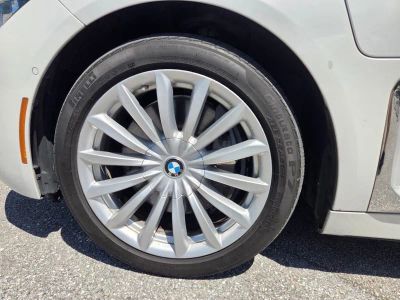 2020 BMW 7 Series — photo 9 view