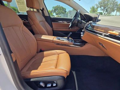 2020 BMW 7 Series — photo 30 view