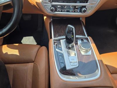 2020 BMW 7 Series — photo 11 view