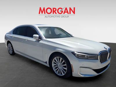 2020 BMW 7 Series — side profile view