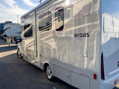2026 Tiffin MIDAS - Photo 25