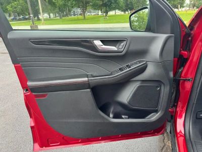 2025 Ford Escape — side profile view