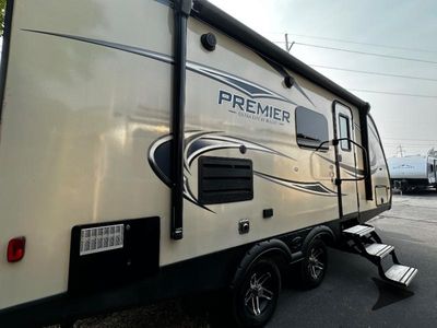 2019 Keystone RV Bullet Premier Ultra Lite - Photo 8