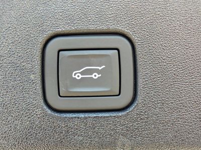 2025 Cadillac OPTIQ - Photo 13