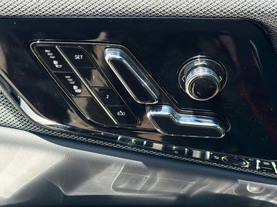 2025 Cadillac OPTIQ - Photo 25