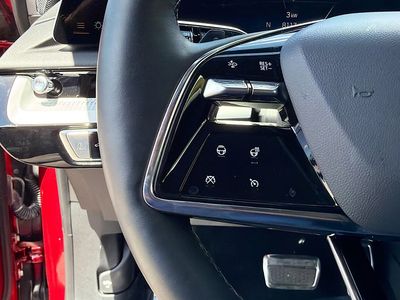 2025 Cadillac OPTIQ - Photo 36