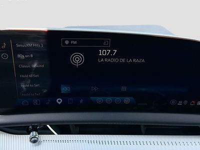 2025 Cadillac OPTIQ - Photo 31